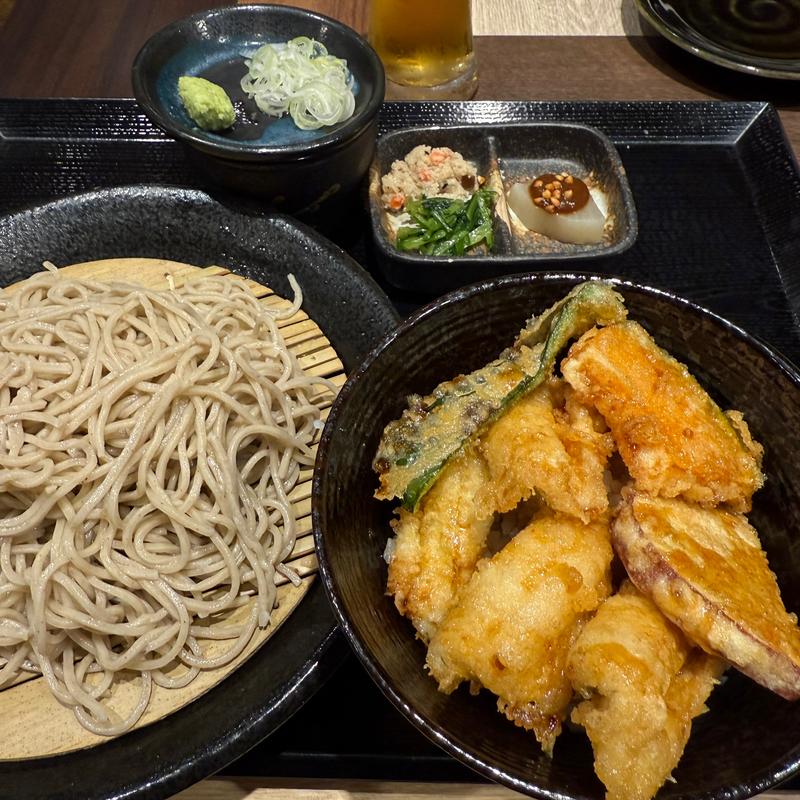 穴子天丼とそばセット(蕎麦と酒 縁)