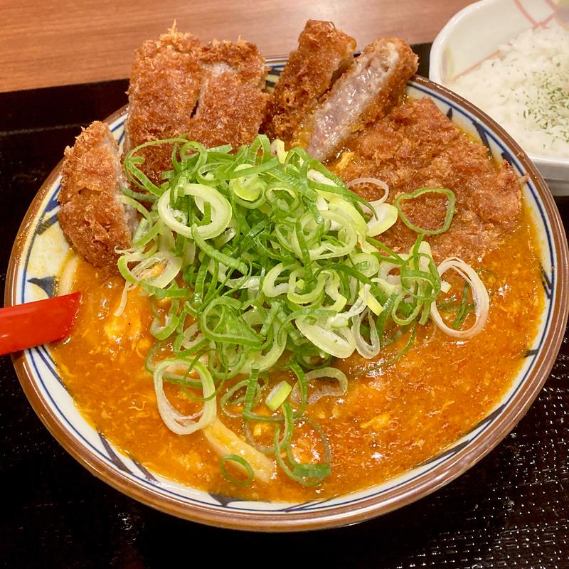 牛カツトマたまカレーうどん ひと口ごはんつき(丸亀製麺生野巽)