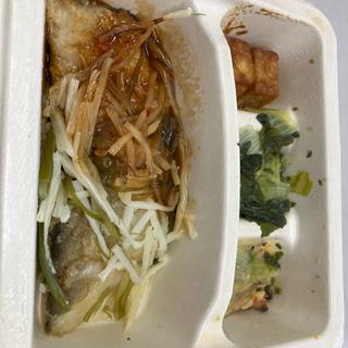 タラの甘酢チリソースがけ