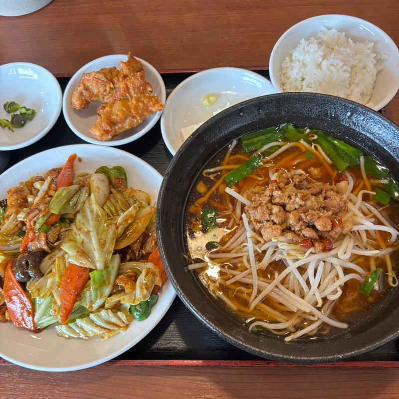 台湾ラーメンと回鍋肉ランチ(上海菜館 喜福家)