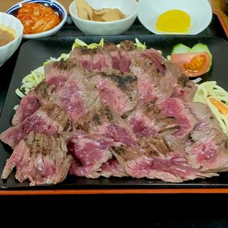 牛赤身ミニステーキ定食
