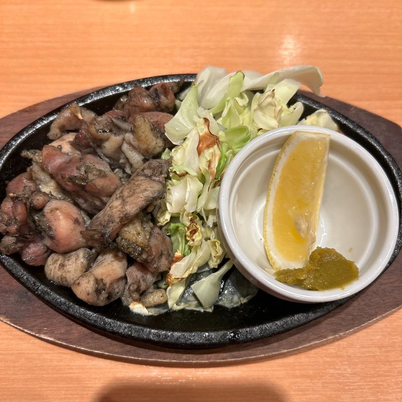 親鶏の炭火焼き(ヱビスバー 札幌アピア店 (YEBISU BAR Sapporo Apia))