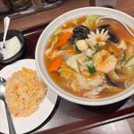 五目そば＋半チャーハン