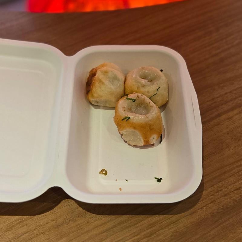 焼小籠包 3個(焼小籠包と焼きビーフン専門店 神戸南京町YUNYUN（ユンユン）)