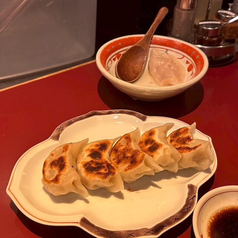 (生きてる餃子バリス)