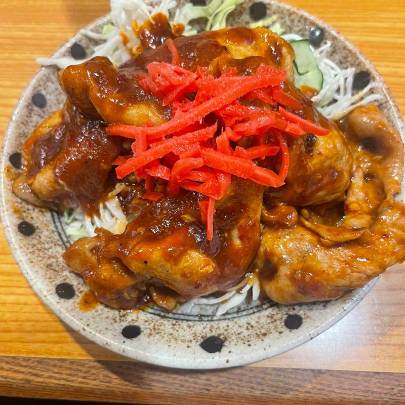 辛味噌豚丼の頭(武州うどんあかね&みどりダイニング)