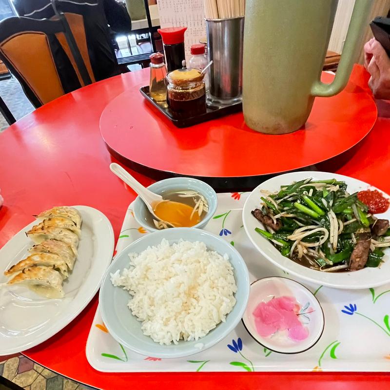 レバニラと餃子(一兆)