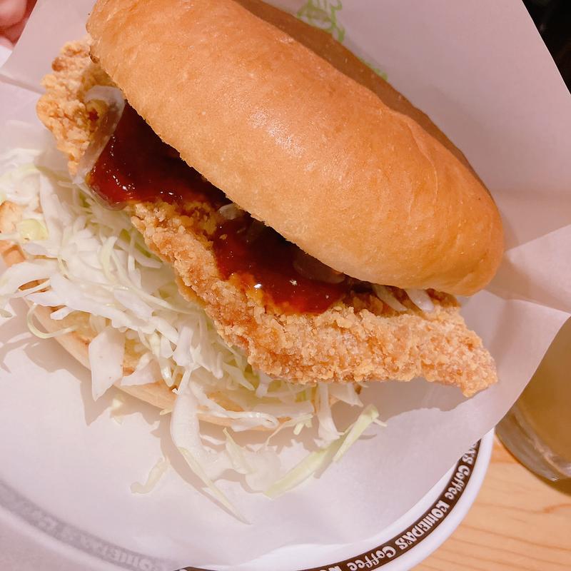 鶏タツタバーガー(コメダ珈琲店新宿ファーストウェスト店)