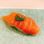サクラマス（おまかせランチコース）(鮨 たくつ)