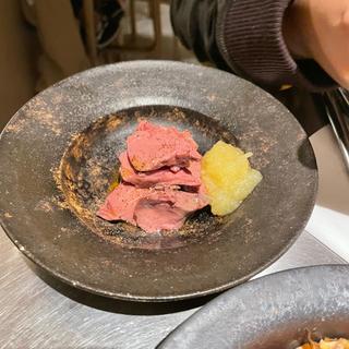 鶏レバーのコンフィ　生姜と林檎(PRÈS)