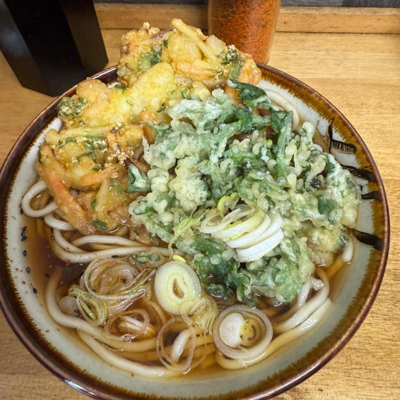 天ぷらうどん大盛　春菊天(戸隠 （トガクシ）)