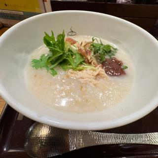 さっぱり蒸し鶏とみょうがの梅味のおかゆ(粥餐庁 新宿京王モール店)