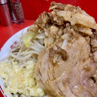 ラーメン半分（汁抜き）全マシ