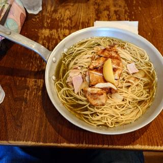 魔女の唐揚げタブル