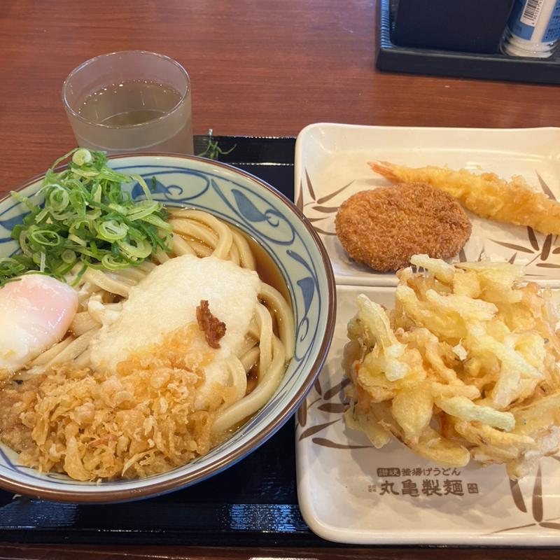 とろ玉うどん．かき揚げ．海老天(丸亀製麺渋川)