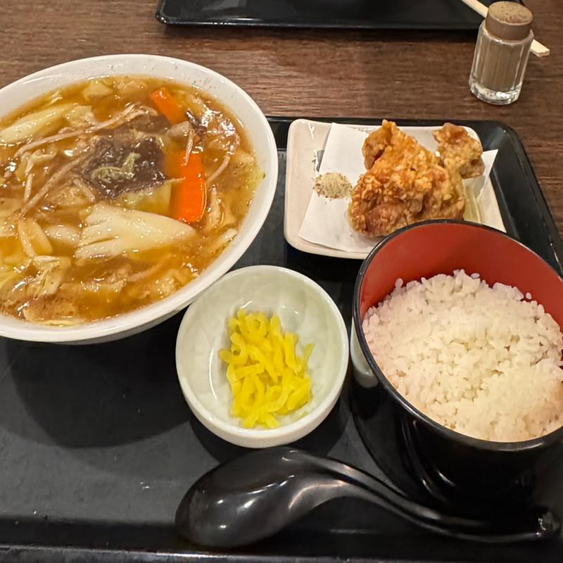 あんかけラーメン鶏から1個小ライス付き(キッチン天山 )