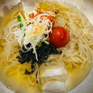 冷麺ハーフ(ともろうJ.r)