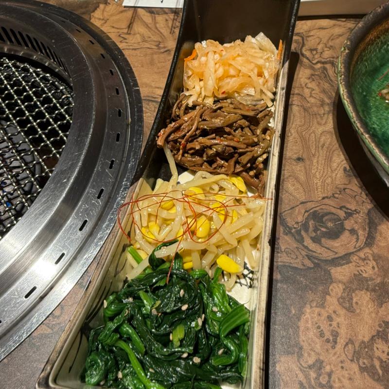 ナムル盛合せ(東京焼肉 平城苑 浅草総本店)