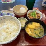 こだわり卵の鶏小鉢朝食