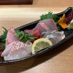 刺身盛り合わせ　一人前(居酒屋ばんらい)