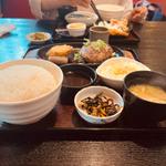 俺のハンバーグ(ぽん酢)(キッチン よつやま )