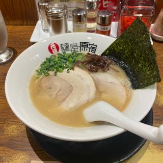 とんこつ(白)ラーメン