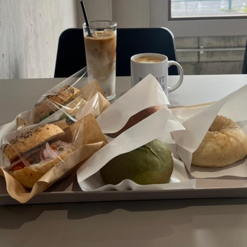 カフェラテ(RABBIT BAGELS西院店)