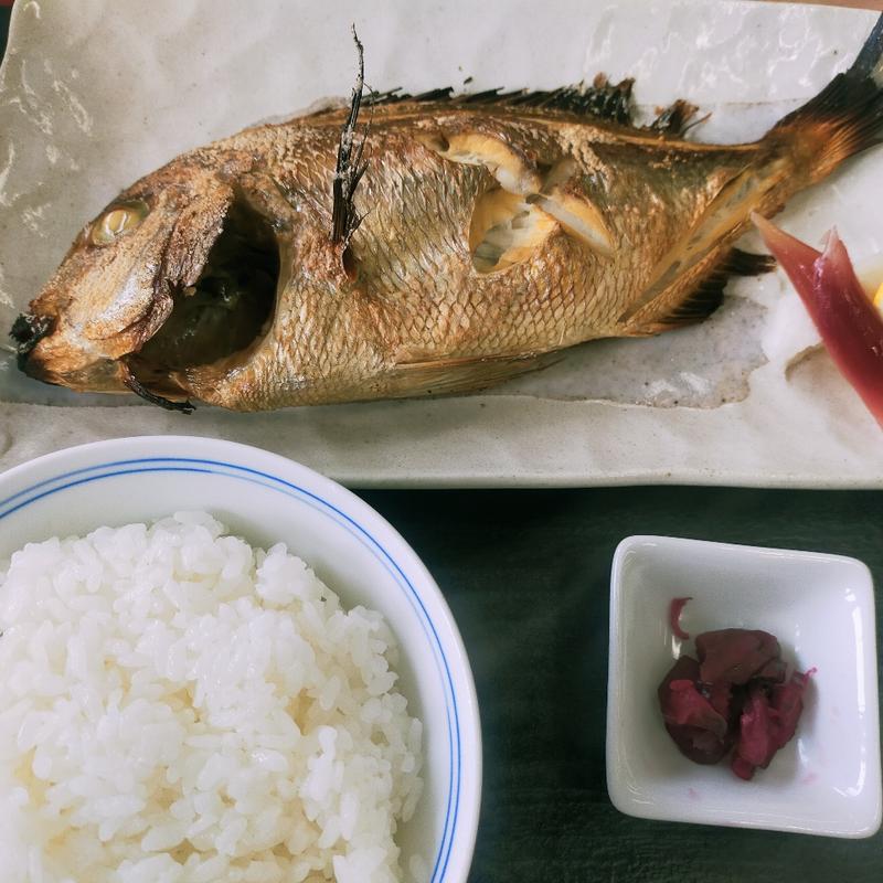 焼き魚定食(氷見魚市場食堂 海寶 （ひみうおいちばしょくどうかいほう）)