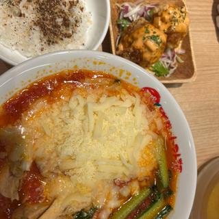 太陽のチーズラーメン(太陽のトマト麺 元住吉支店)