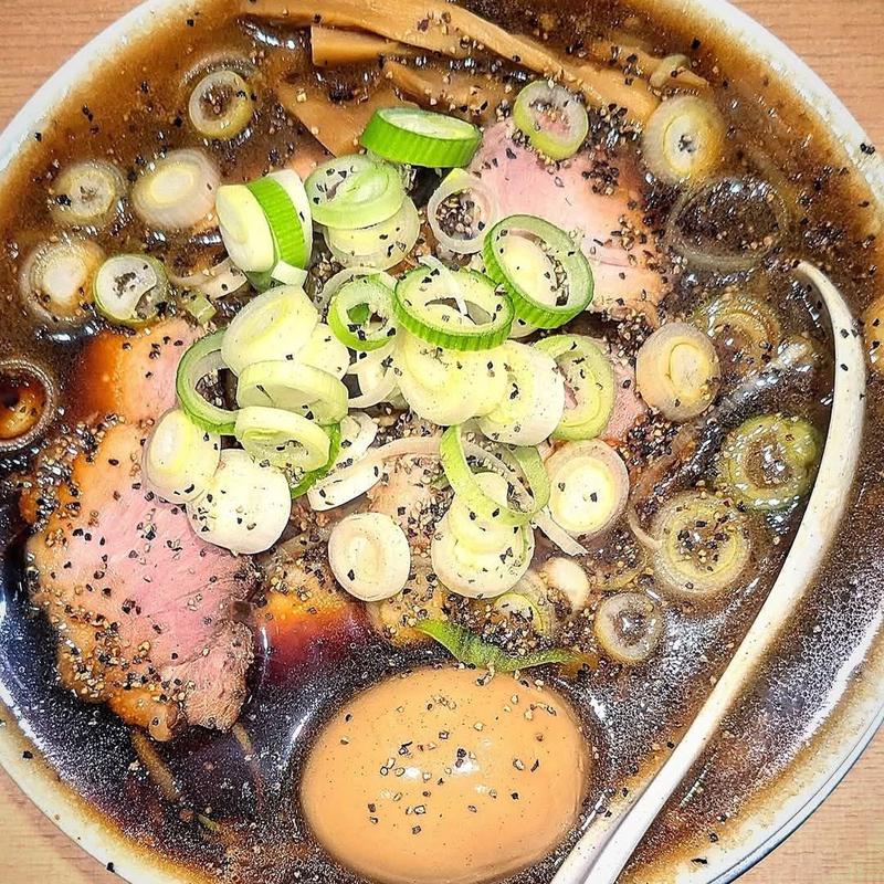 札幌ブラック 味玉(札幌 六坊)