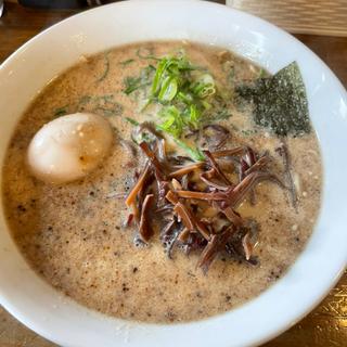 豚骨醤油ラーメン