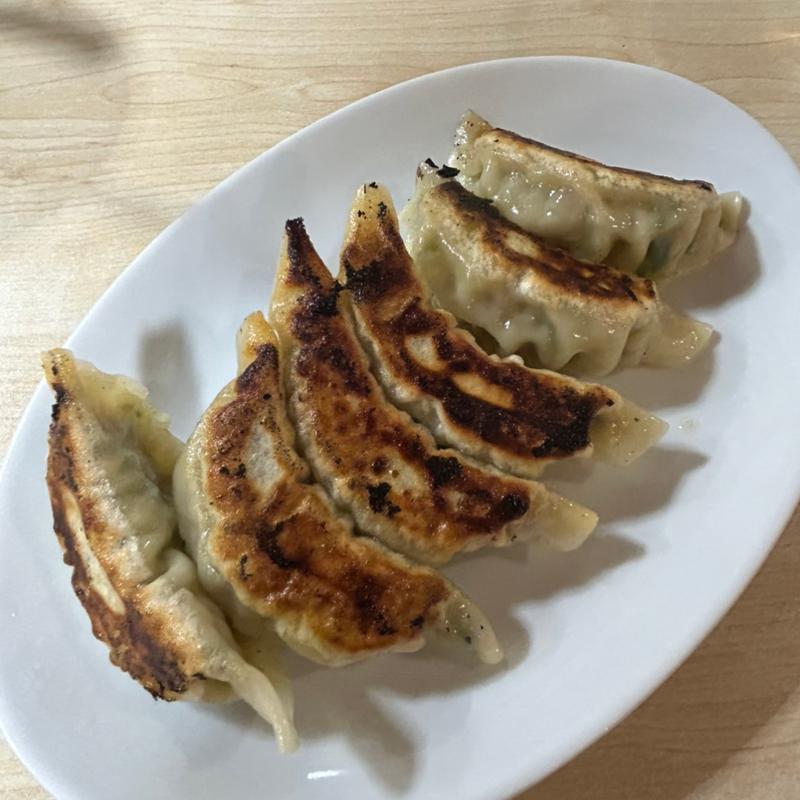 ぎょうざ(中華飯店菜家 )