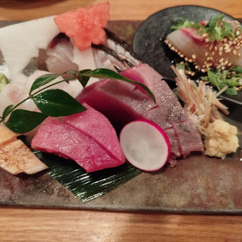 お造り 3点盛り(夜ノ焼魚 ちょーちょむすび)