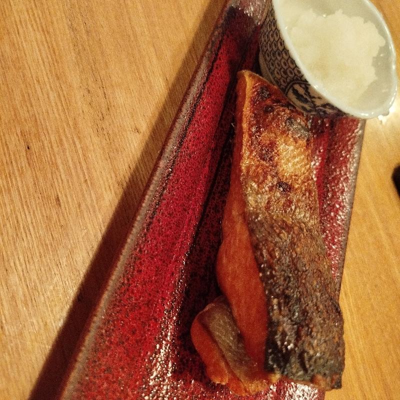 鮭ハラス焼き(夜ノ焼魚 ちょーちょむすび)