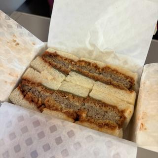 ハンバーグサンド