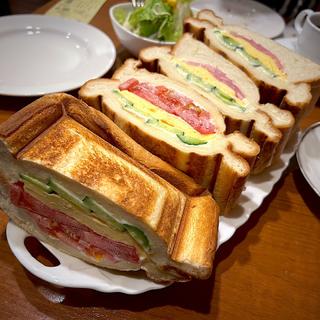 ミックスグリルサンドイッチ