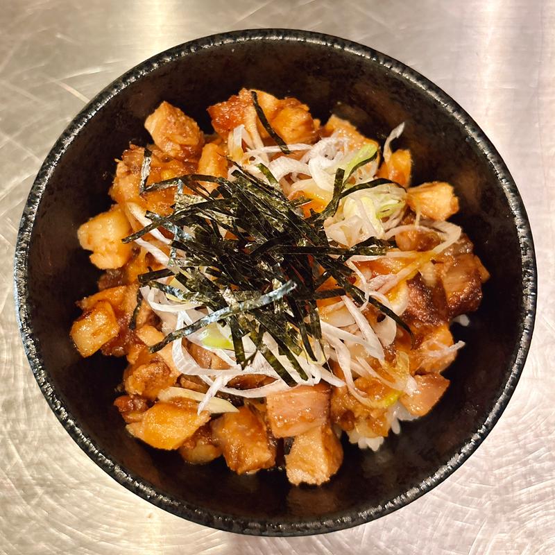 チャーシュー丼(らぁ麺 ようざん)