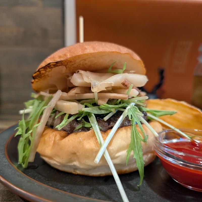 新牛蒡と新生姜の甘酢漬けバーガー(ココペリ)