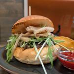 新牛蒡と新生姜の甘酢漬けバーガー