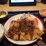 デミグラスチキンカツ　鳥増し　定食