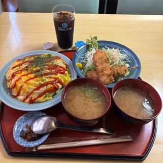 オムライスと串カツセット