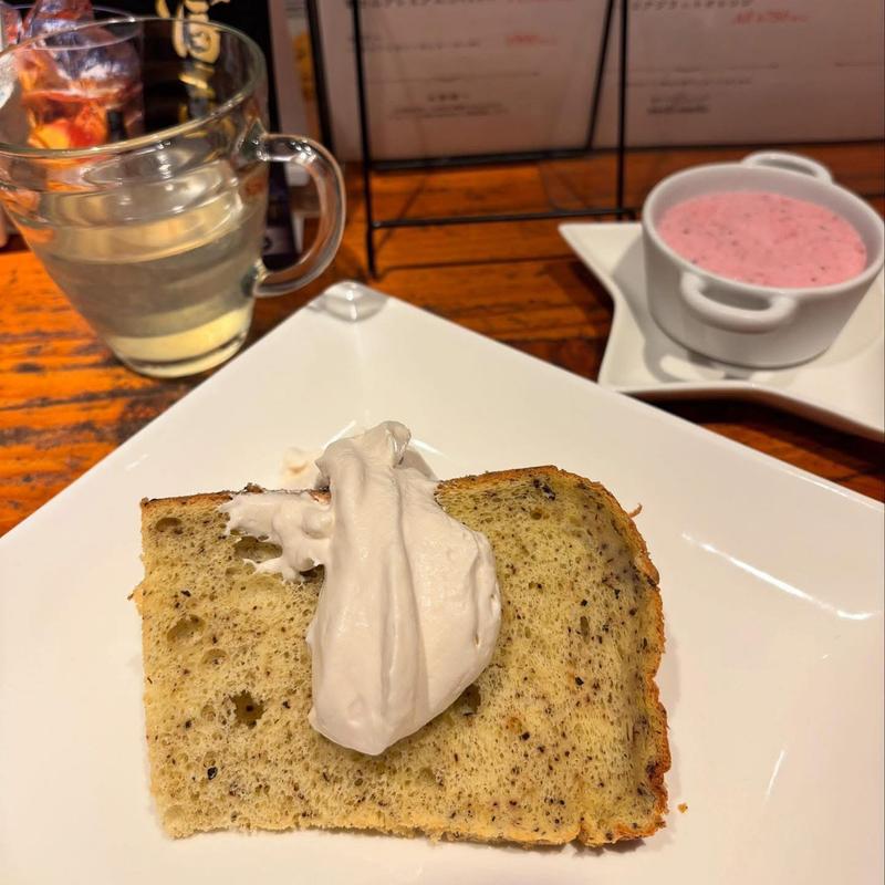 アールグレイシフォンケーキ(山梨レストラン メリメロ(meli-melo))