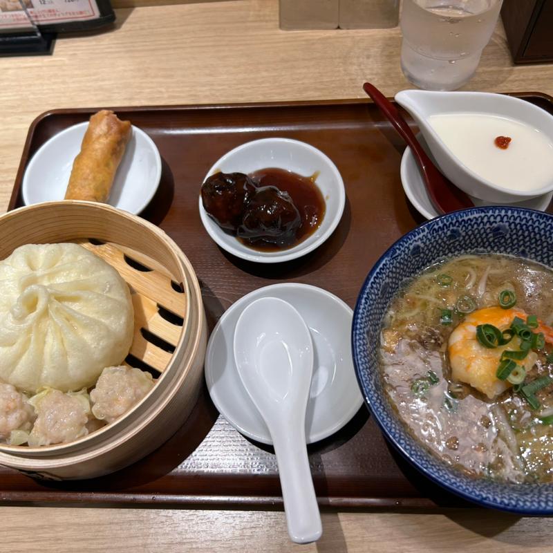 点心セット(551蓬莱 梅田阪神バル横丁店)