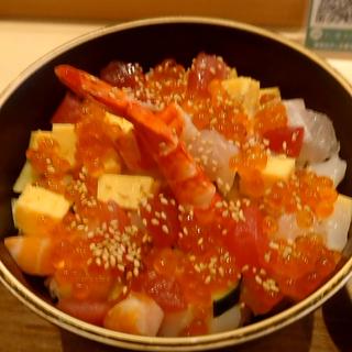 大漁ちらし(江戸ッ子寿司 江戸之家)