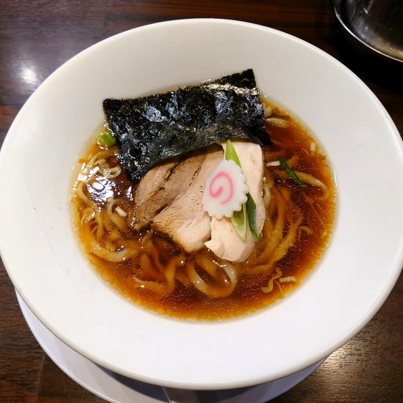 地鶏と魚介の中華そば・醤油(NAKAGAWAわず)