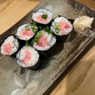 マグロ巻き寿司(居酒屋 いちき 若葉本店)