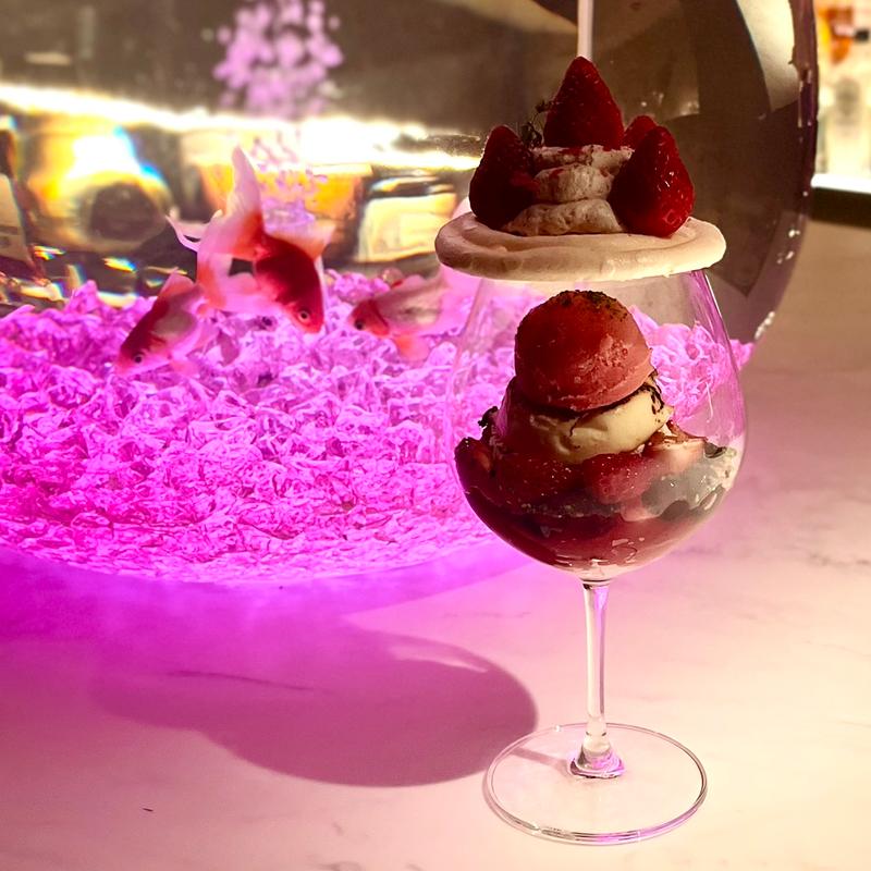 ベリーベリーチーズケーキ(パフェと酒と、、、金魚)
