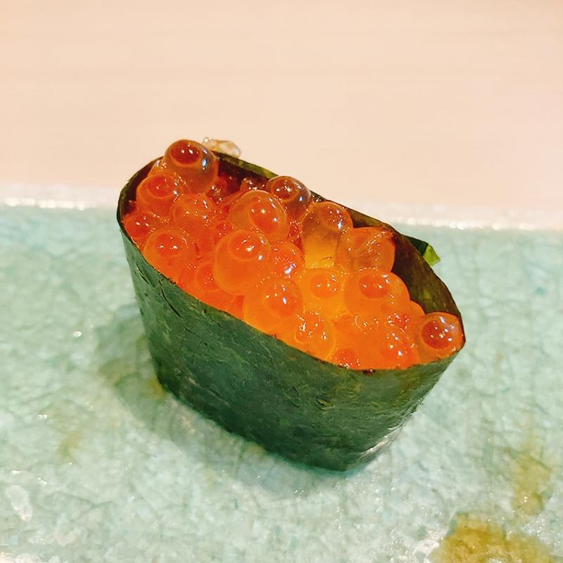 いくら（おまかせランチコース）(鮨 たくつ)