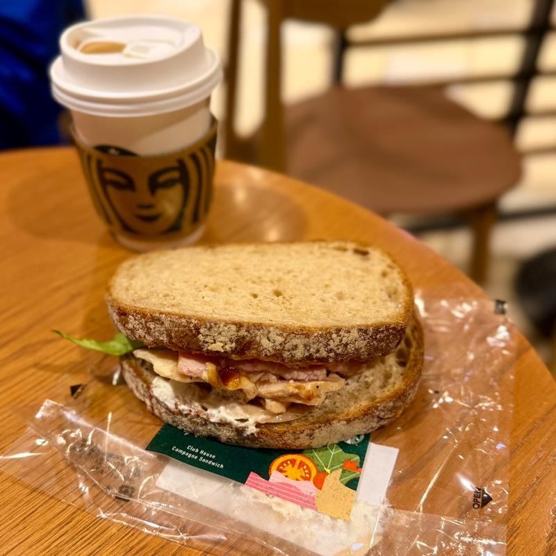 クラブハウスサンド石窯カンパーニュ(スターバックス コーヒー 羽田空港第1ターミナル マーケットプレイス3階店)
