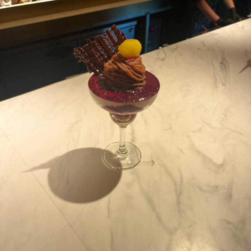 カシスティーモンブラン　(パフェと酒と、、、金魚)